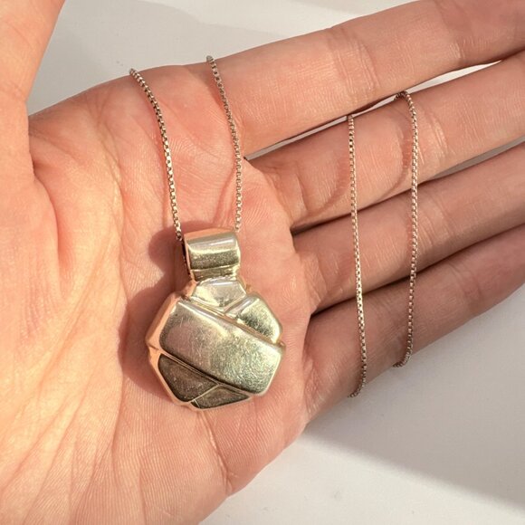 VTG Sterling Silver 925 Wrap Design Circle Pendant Necklace Size 18" Length - Picture 2 of 13